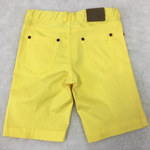 Pili Carrera Boys Yellow Flat Front Shorts Size 8 - Picture 8 of 9